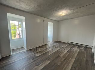 641 S Queen St APT 4, Lancaster, PA 17603