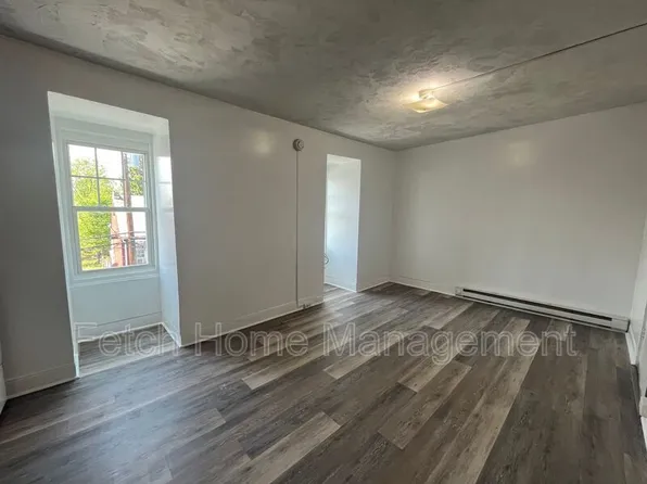641 S Queen St APT 4, Lancaster, PA 17603