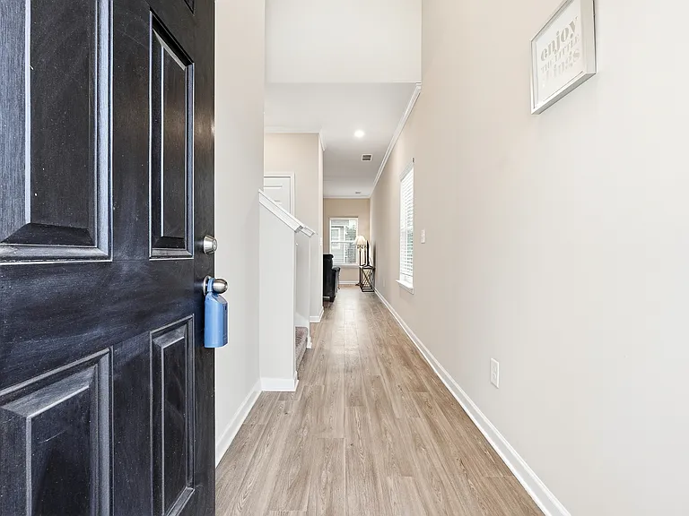 3341 Melody Ln NE — Photo 5