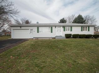 195 Miller Ln, Rochester, NY 14617