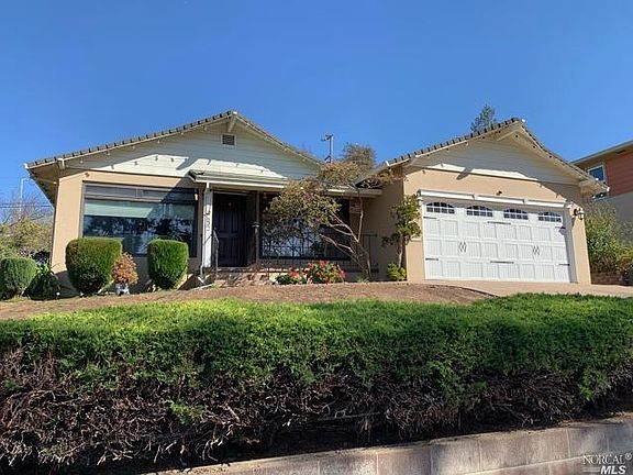 2nd image of 532 N Camino Alto