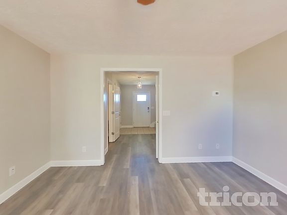 2nd image of 1528 Beaconcrest Cir