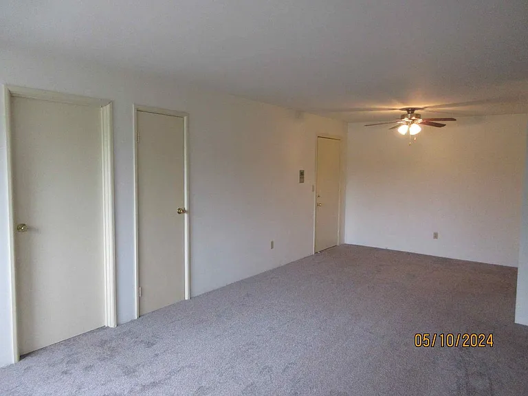 N111W15623 Vienna Ct #14 — Photo 5