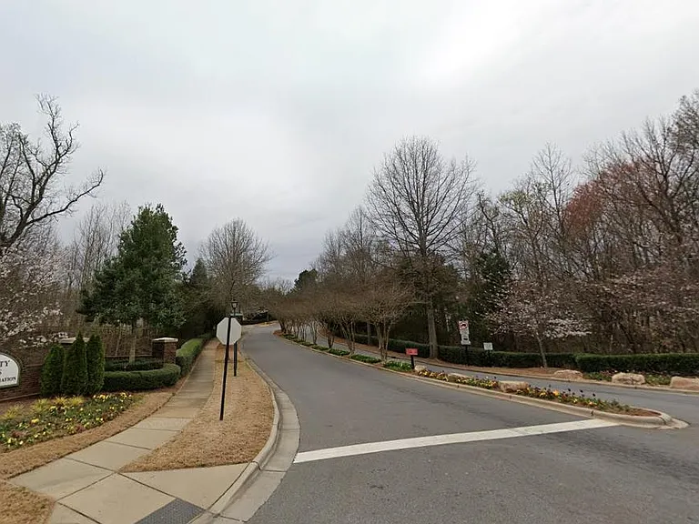 9906 Birch Knoll Ct — Photo 42
