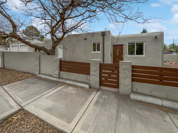 402 Dartmouth Dr SE, Albuquerque, NM 87106