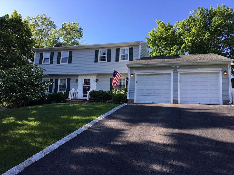 1st image of 5 New England Dr