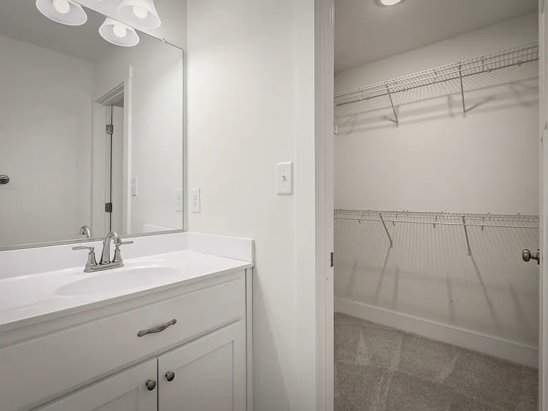 15508 Richmond St — Photo 29