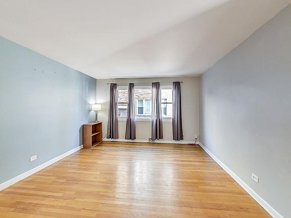 4th image of 4939 N Kimball Ave #1E