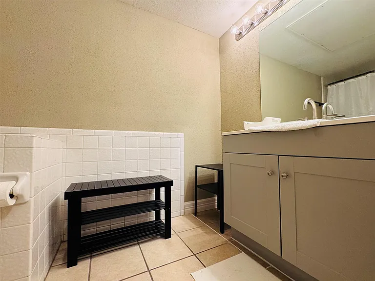 2824 S Bartell Dr #32 — Photo 9