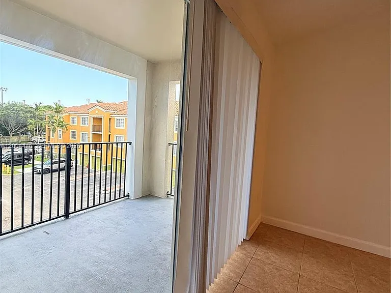 2200 E Preserve Way #301 — Photo 10