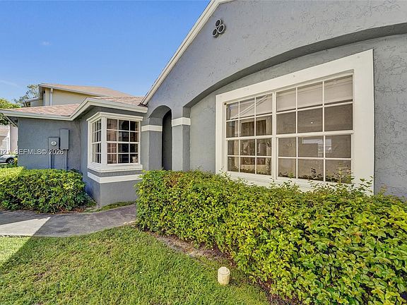 3rd image of 11730 NW 12th St