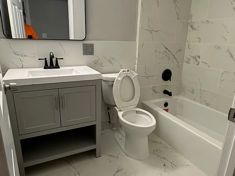 1701 S Wood Ave #2 — Photo 9