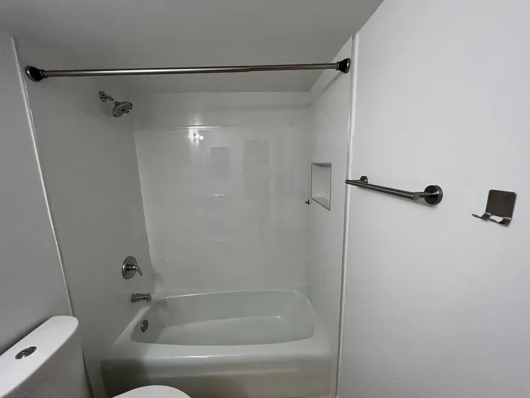 875 NW 13th St #421 — Photo 20
