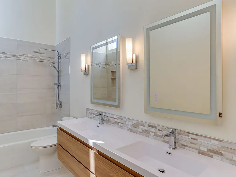 8158 W Mercer Way — Photo 21