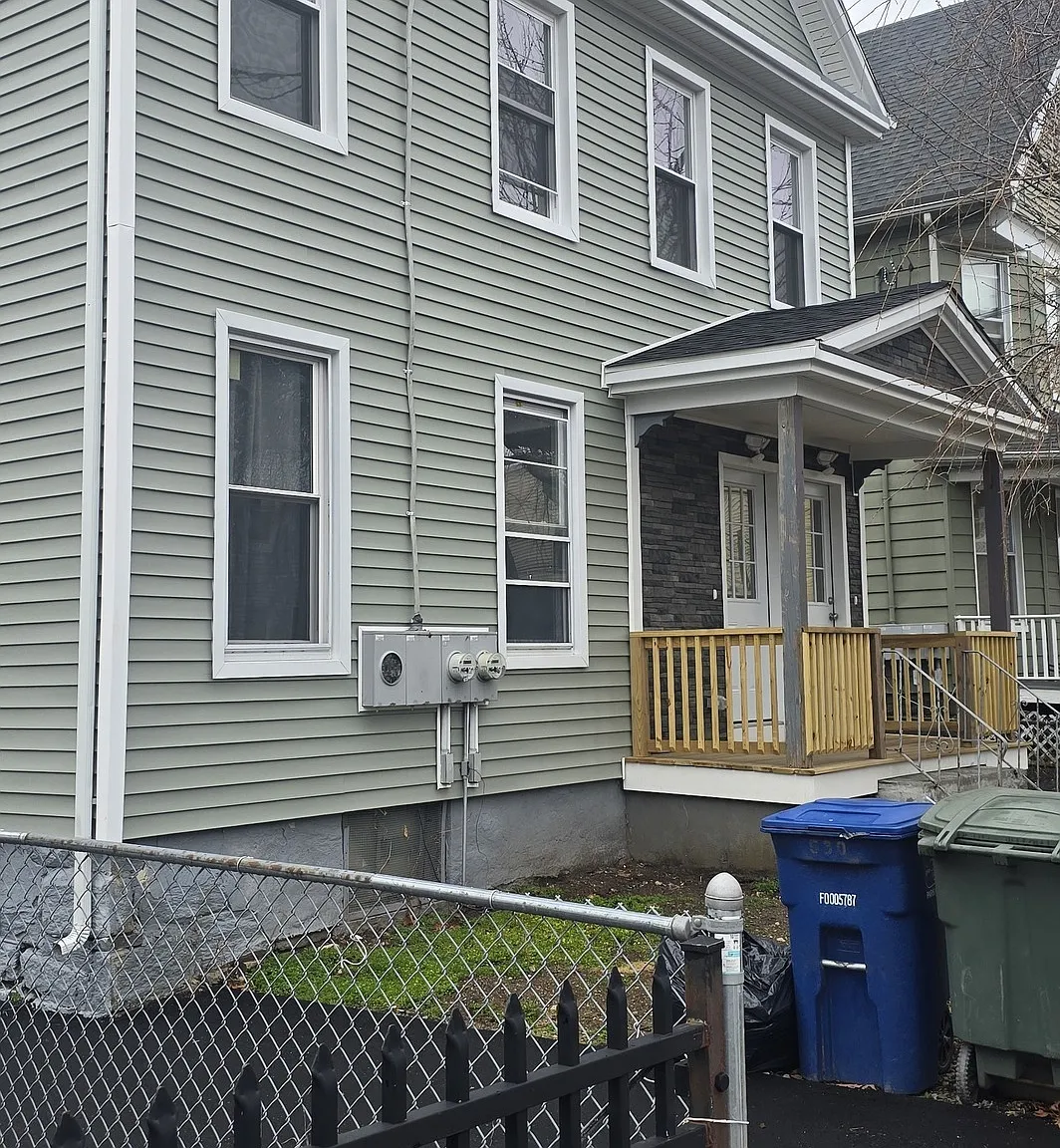 2 bed, 1.0 bath, 800 sqft, $2,150 — Photo 1
