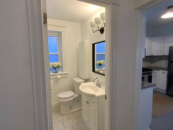 5th image of 2120 Portis Ave #A