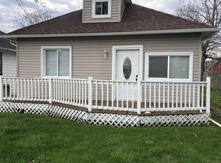 205 Reverend Walton Dr, Lockport, IL 60441