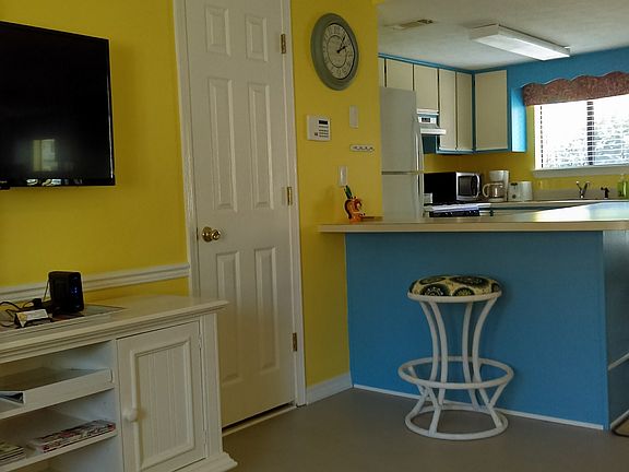  1/2 Bath Door & Kitchen