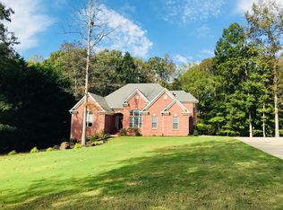 1251 Olde Lexington Rd, Hoschton, GA 30548