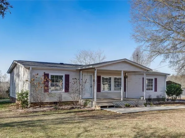 1318 Harrison Crossroad Loop, Reidsville, NC 27320