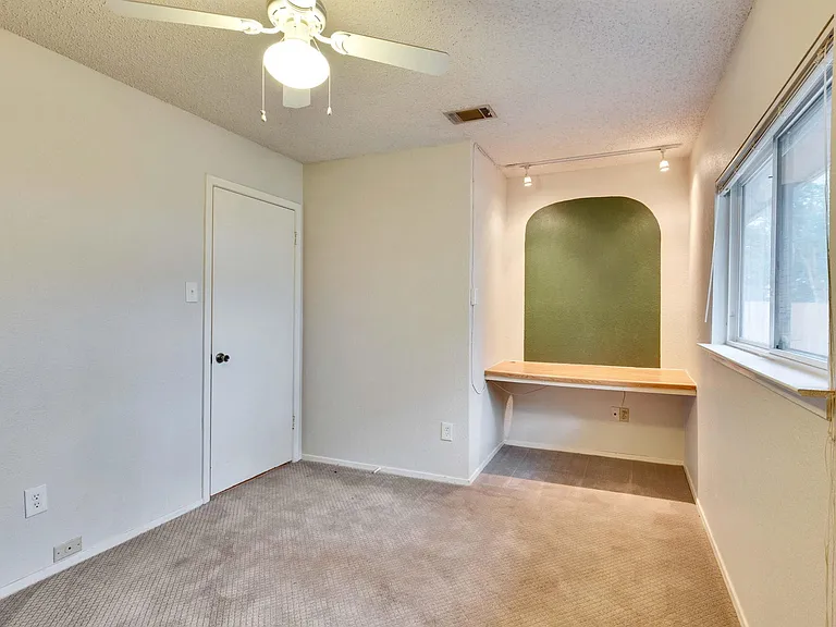 9706 Moorberry St — Photo 13
