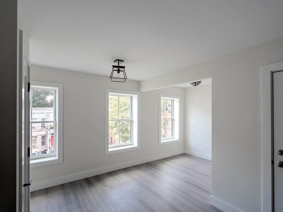 1st image of 184 Liberty St Unit 6