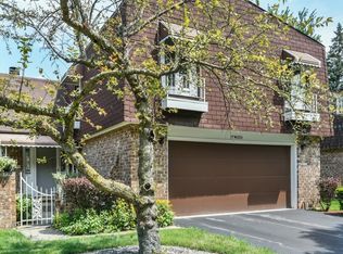 18W084 16th St, Villa Park, IL 60181
