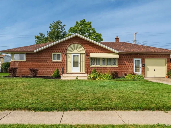 63 Vern Ln, Cheektowaga, NY 14227