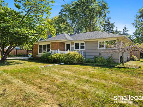 1378 Laughlin Dr NW, Grand Rapids, MI 49504