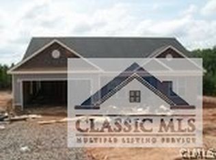 28 Pinewood Cir, Winterville, GA 30683