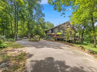 687 Rum Creek Rd, Juliette, GA 31046