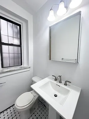 Rented by City Connections Realty | media 8