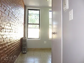 Rented by Rennit Inc.