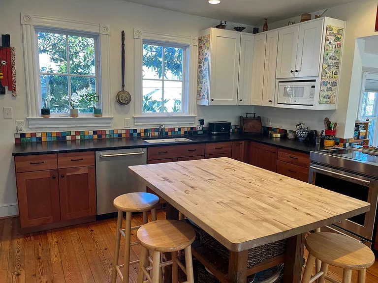107 Elm Ave — Photo 2