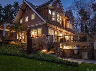 248 Pinewood Trl, Trumbull, CT 06611