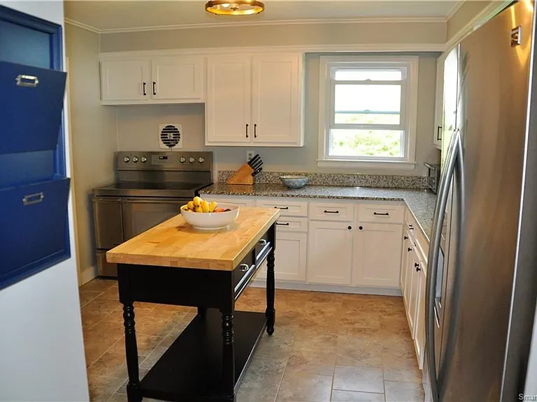 61 Carlyle Rd — Photo 6