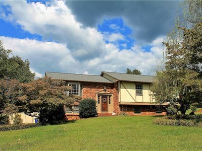 5031 Cedarwood Dr, Winston Salem, NC, 27103