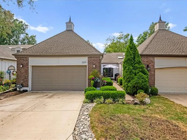 2229 Condolea Ter, Leawood, KS 66209