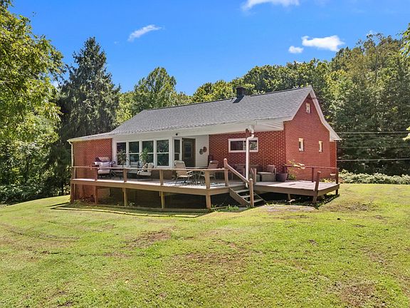 3rd image of 32431 Minersville Rd