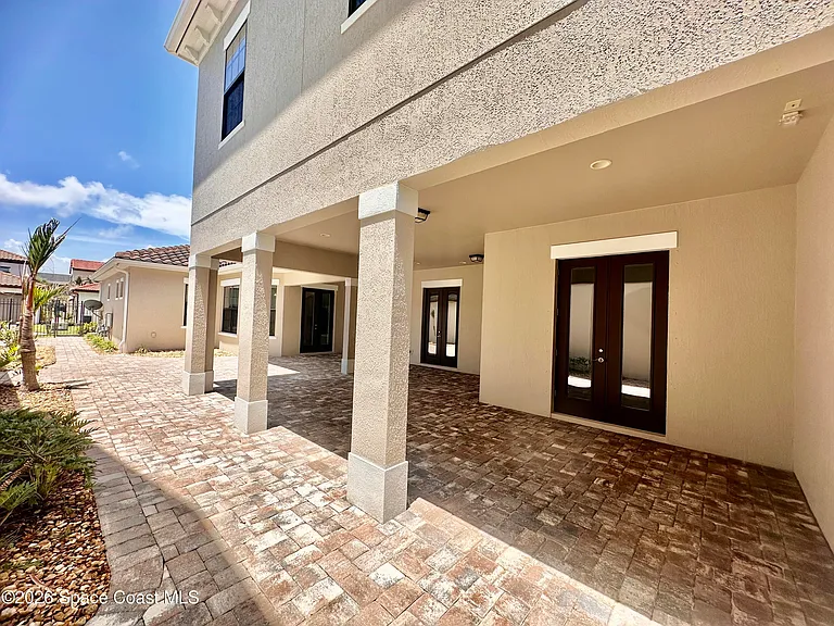 2523 Rodina Dr — Photo 24