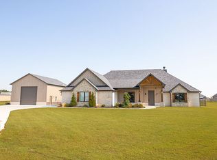 12421 Lynnwood Ln, Oologah, OK 74053