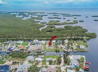 814 Seabreeze Dr, Ruskin, FL 33570