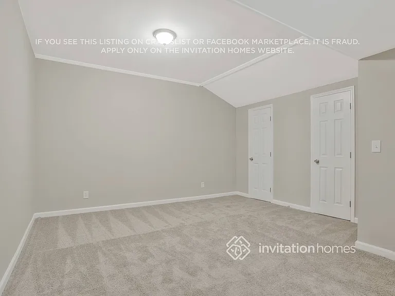 306 Lake Swan Ct — Photo 21