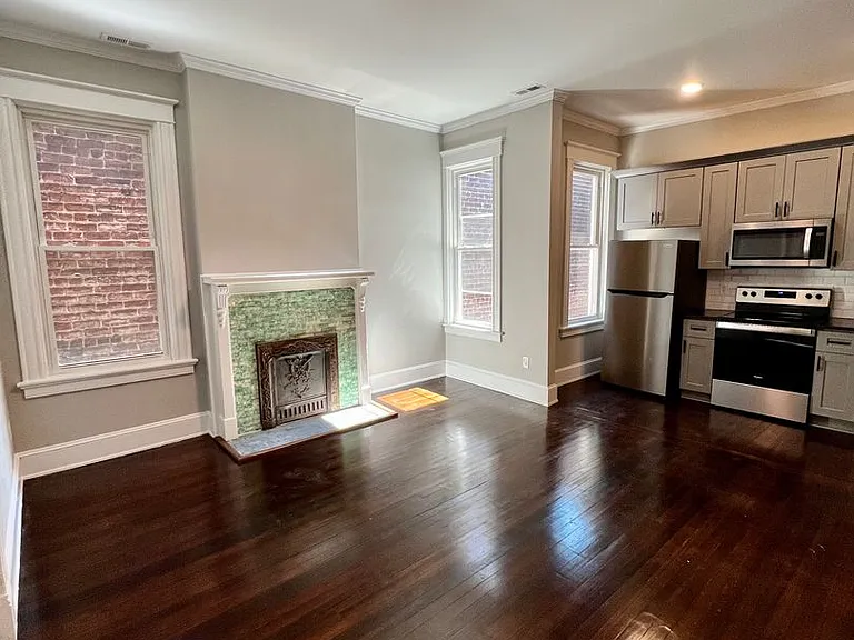 2331 W Grace Street — Photo 1