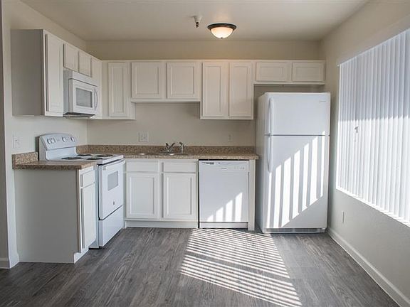 KITCHEN (3)