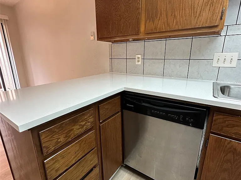 8418 Fathom Cir #D-401 — Photo 7