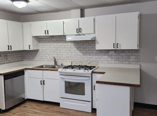 3137 Raspberry Rd #10, Anchorage, AK 99502