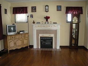 2nd image of 1371 Herberich Ave