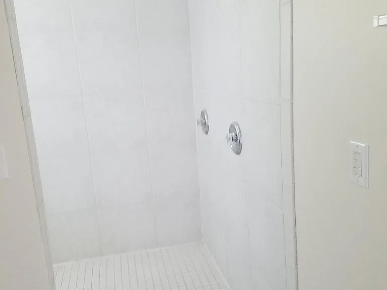 5930 Bali Way N — Photo 21