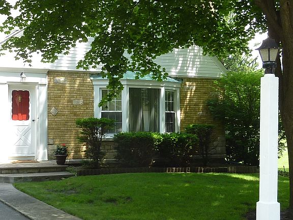 2nd image of 110 Homestead Dr